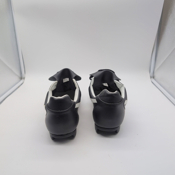 Mizuno Black and White Football Soccer Cleats Sz 10.5 NWOT - Picture 4 of 8